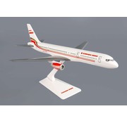 B757-200 Canada 3000 1:200 with stand