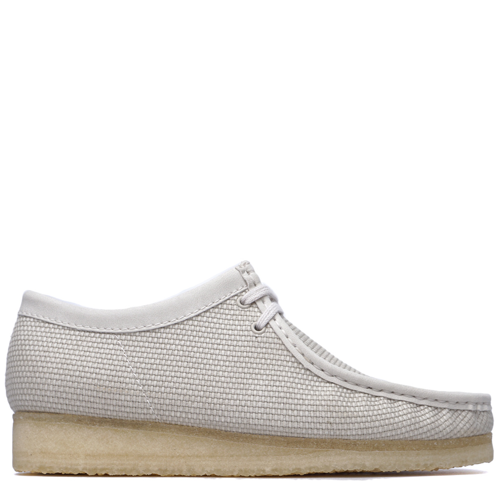 grey wallabee clarks