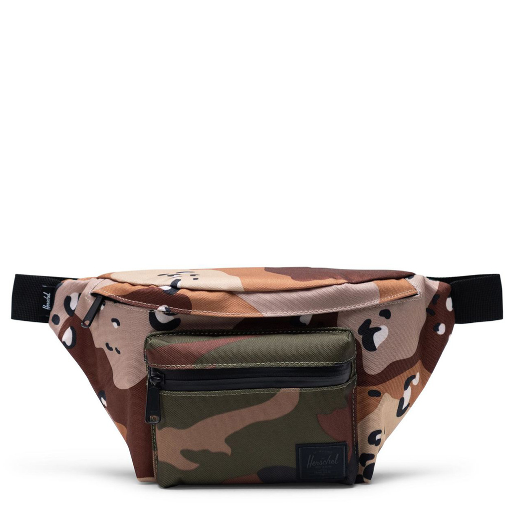 herschel seventeen hip pack camo
