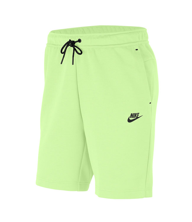 nike tech fleece shorts white