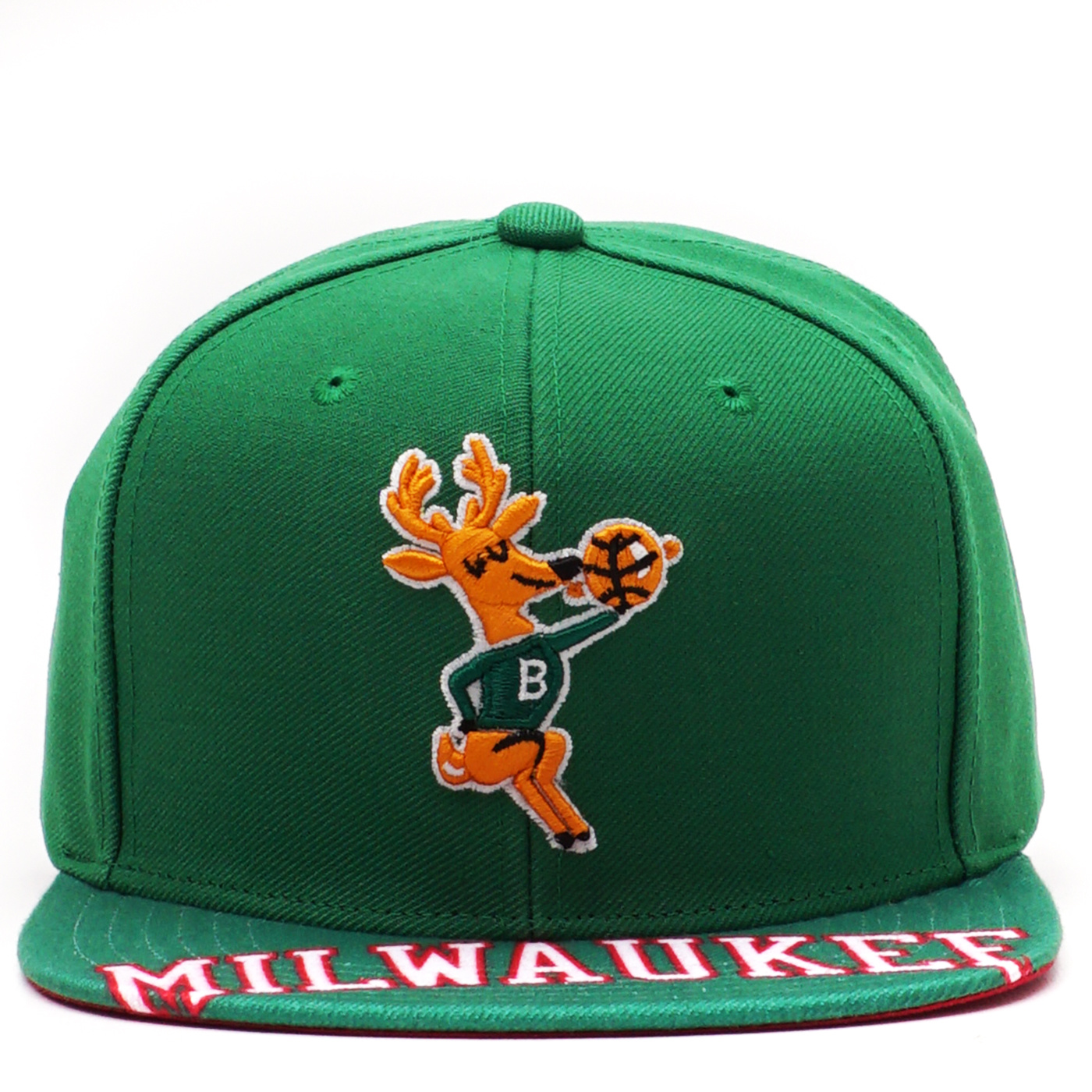 Men's Mitchell & Ness Green Milwaukee Brewers Curveball Trucker Snapback Hat