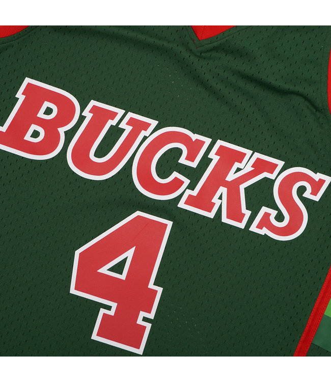 Mitchell & Ness Milwaukee Bucks Sidney Moncrief 8384 Swingman Jersey