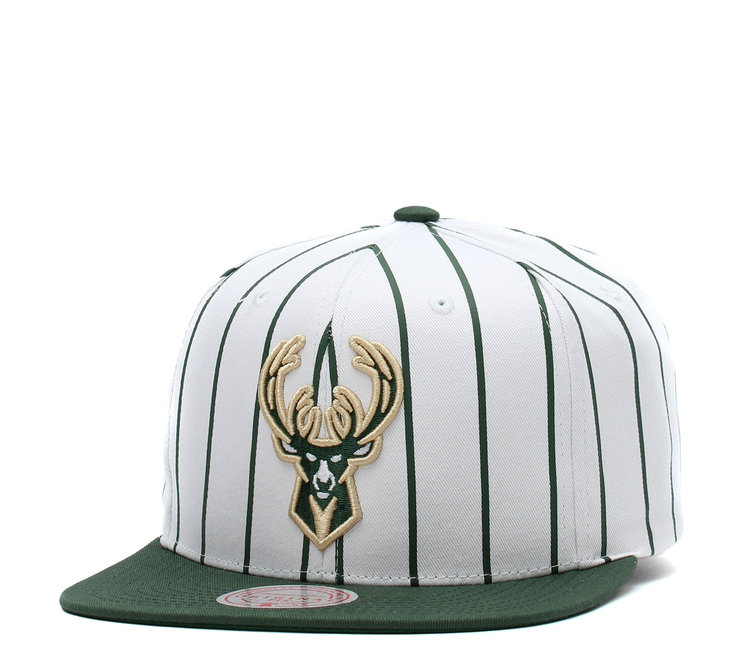 Marquette Golden Eagles Retro Pinstripe Snapback Hat