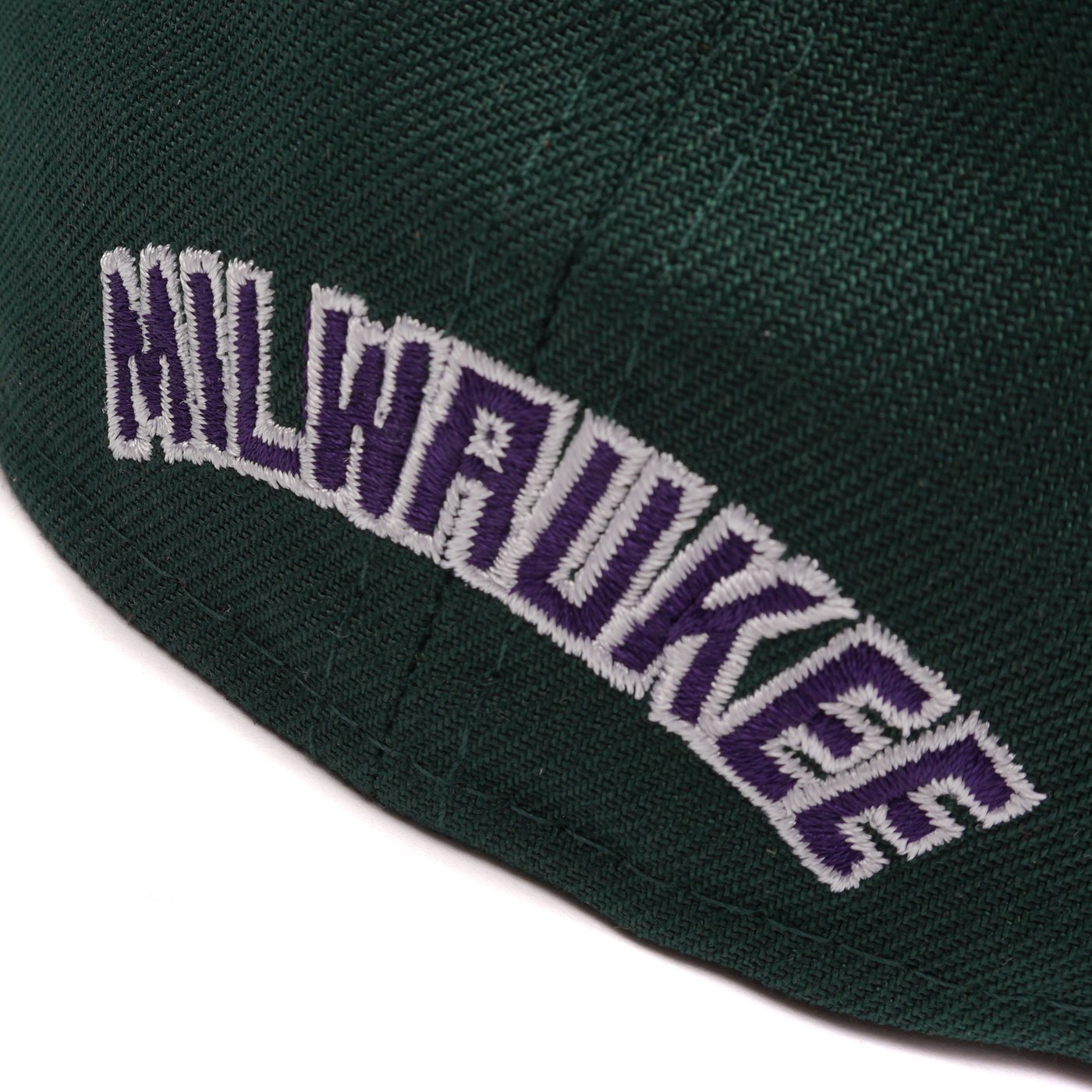 New Era 59FIFTY Identity D3 Green Milwaukee Bucks Fitted Hat / 7 3/8