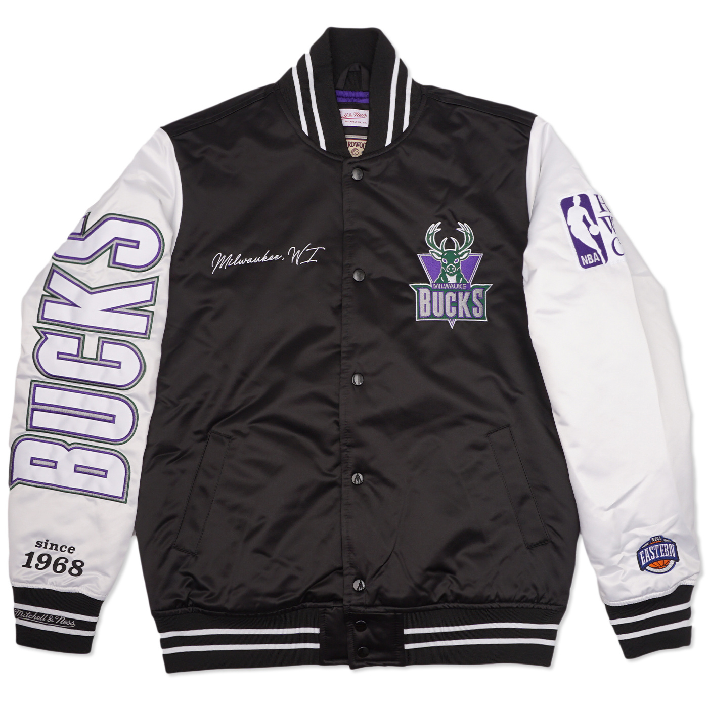 Mitchell and Ness Milwaukee Bucks Team 