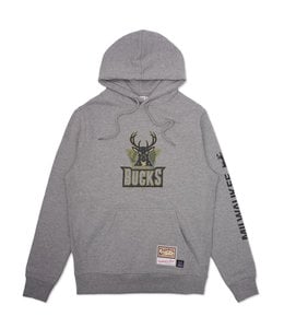 MITCHELL AND NESS BUCKS GHOST CAMO PULLOVER HOODIE