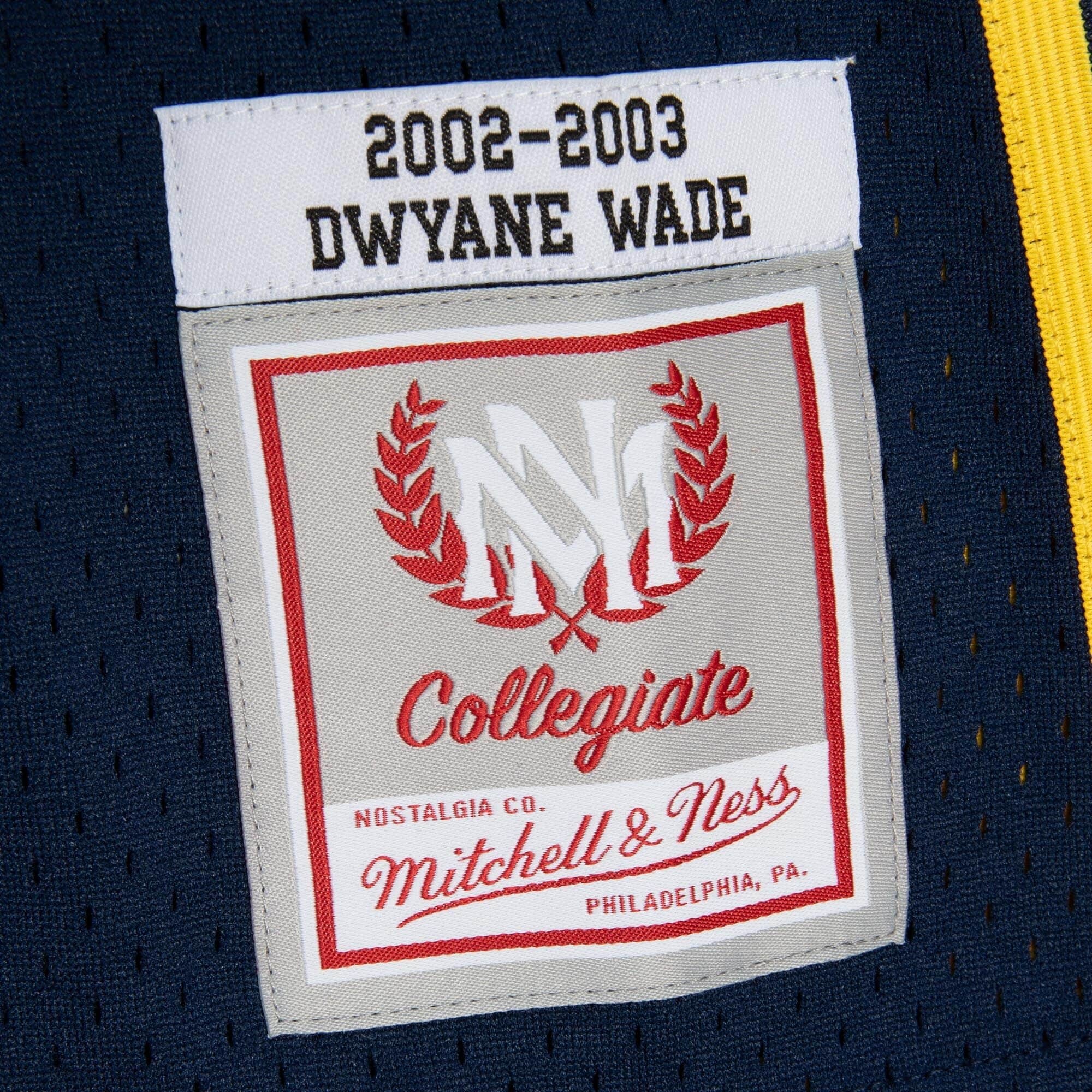 Dwyane Wade Marquette Golden Eagles 02-03 HWC Swingman Jersey - Navy -  Throwback