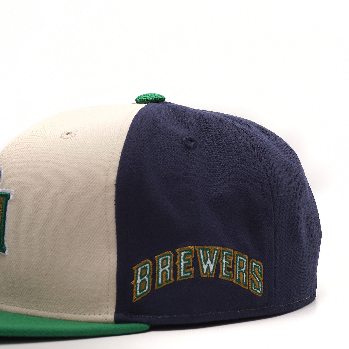 Mitchell & Ness Milwaukee Brewers Evergreen Pro Snapback Hat - White - MODA3