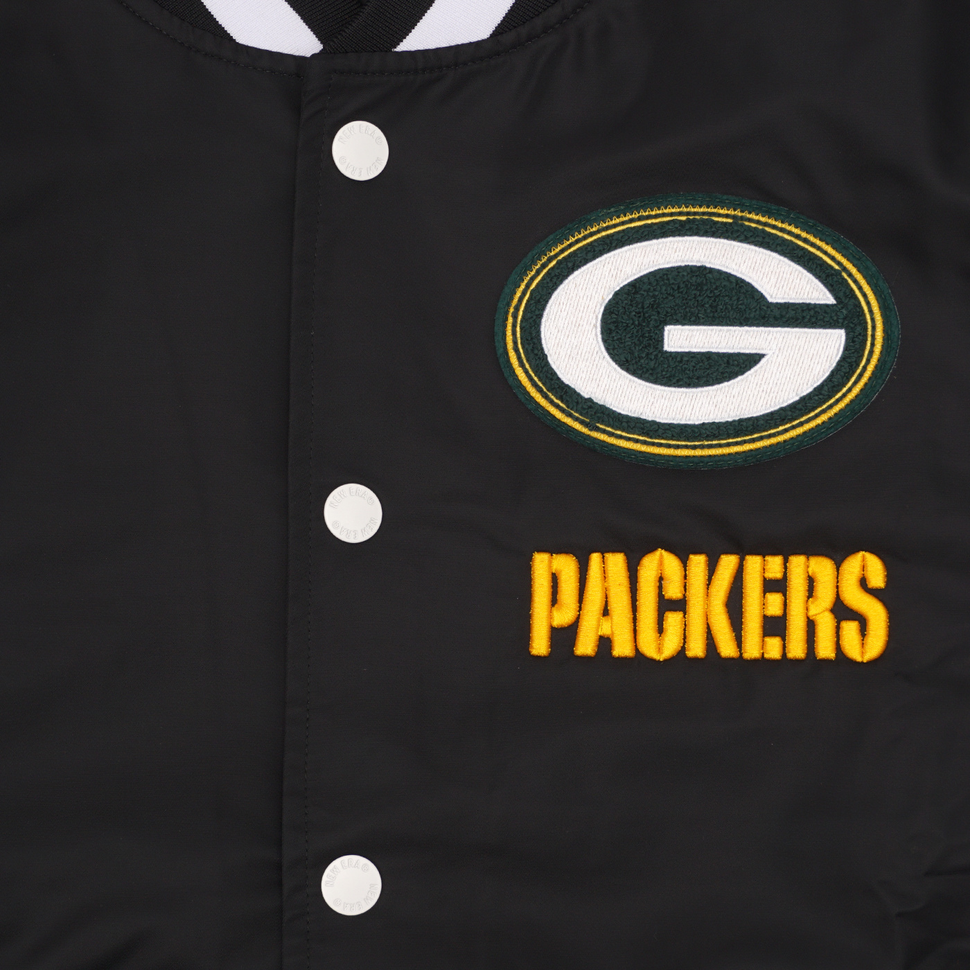 GREEN BAY PACKERS MESH BUTTON UP SHIRT (WHITE/BLACK)