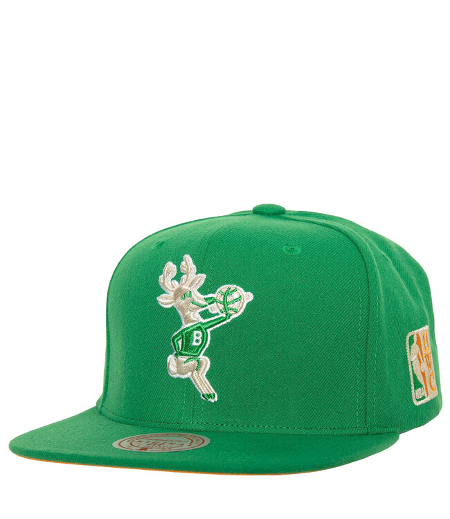 Mitchell and hot sale ness bucks hat