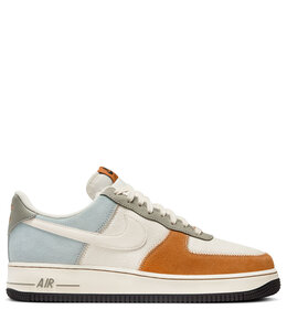 NIKE AIR FORCE 1 '07 LV8