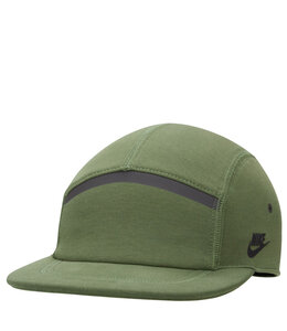 NIKE FLY TECH FLEECE HAT