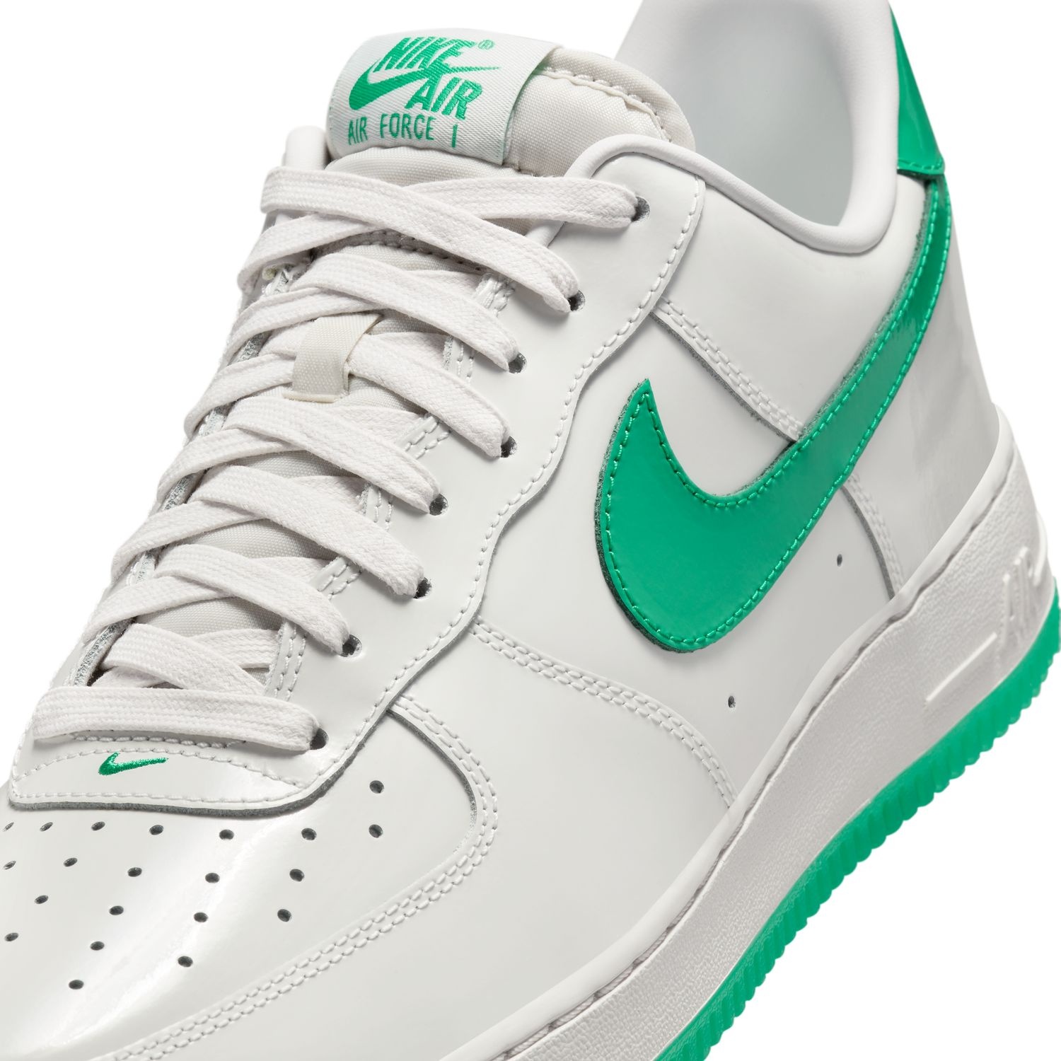 Nike Air Force 1 '07 Premium - Platinum Tint/Stadium Green - MODA3