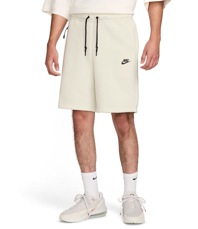 NIKE Tech Fleece Shorts