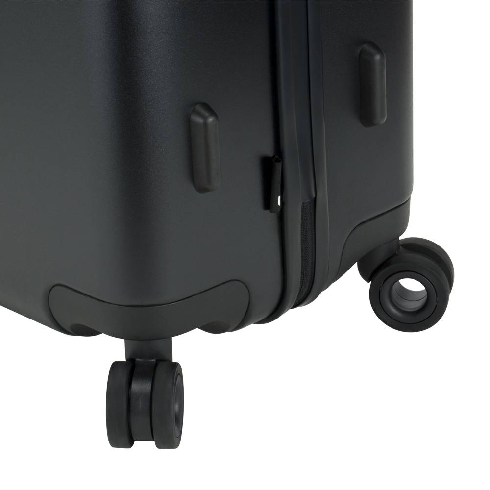 novi suitcase