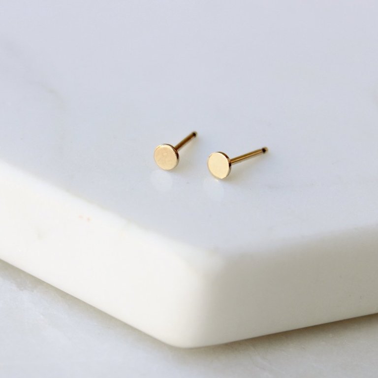 Tiny Dot Stud