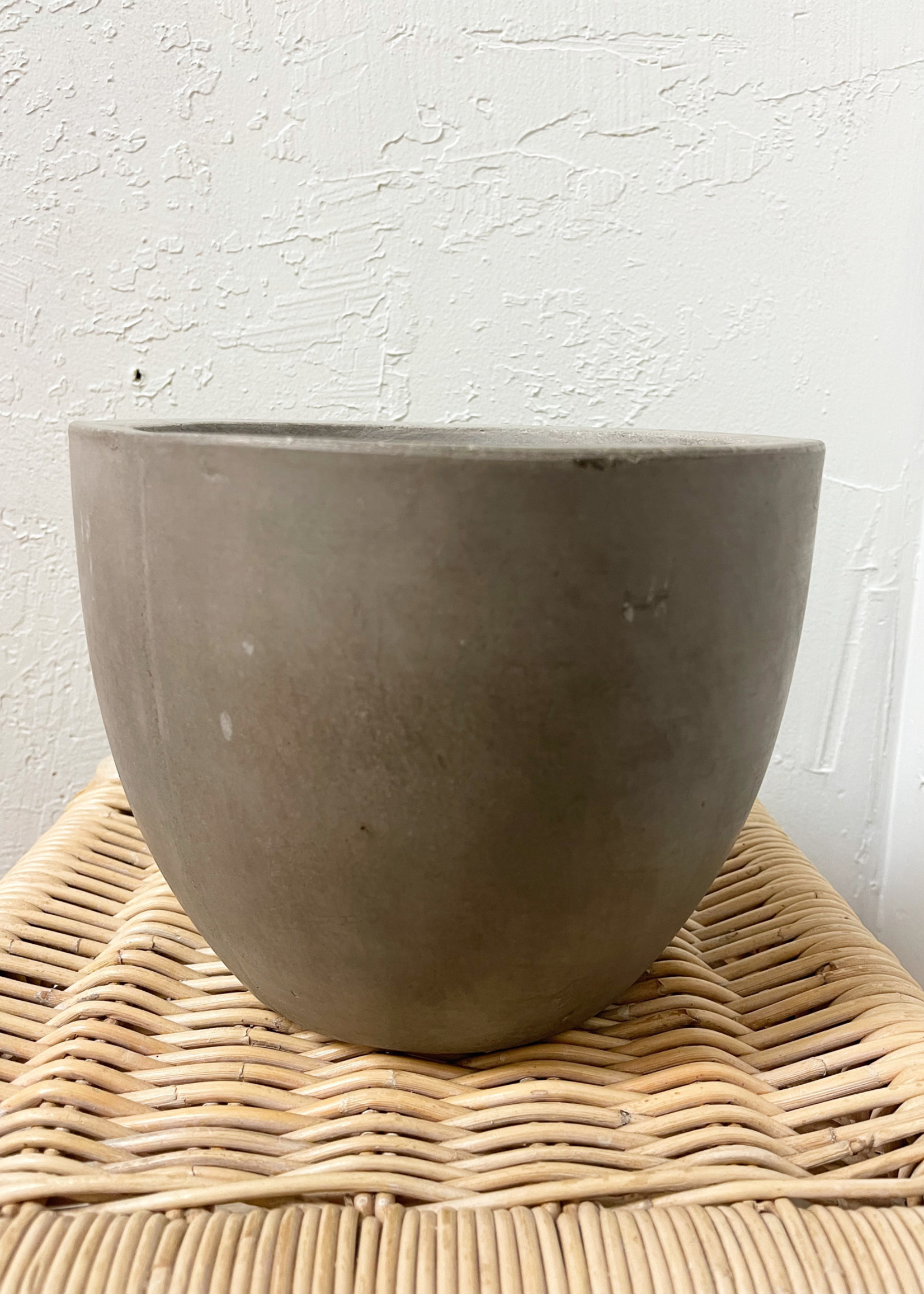 Accent Decor Newport Pot 7.8"x 7" Grey