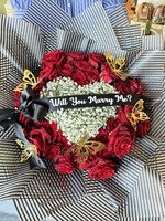 Golden Crown Heart Message Wrap