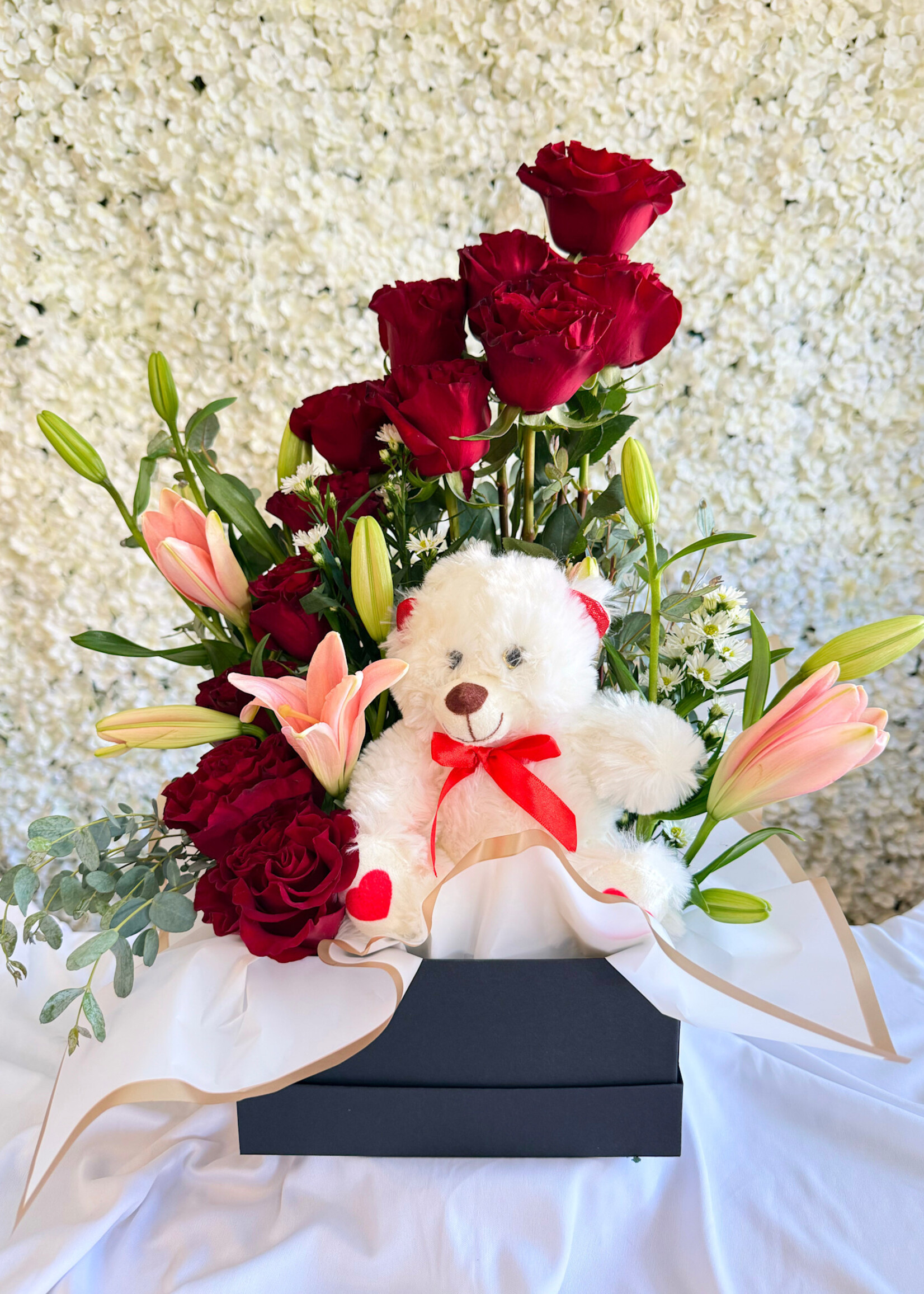 Golden Crown Rosy Bear Hugs