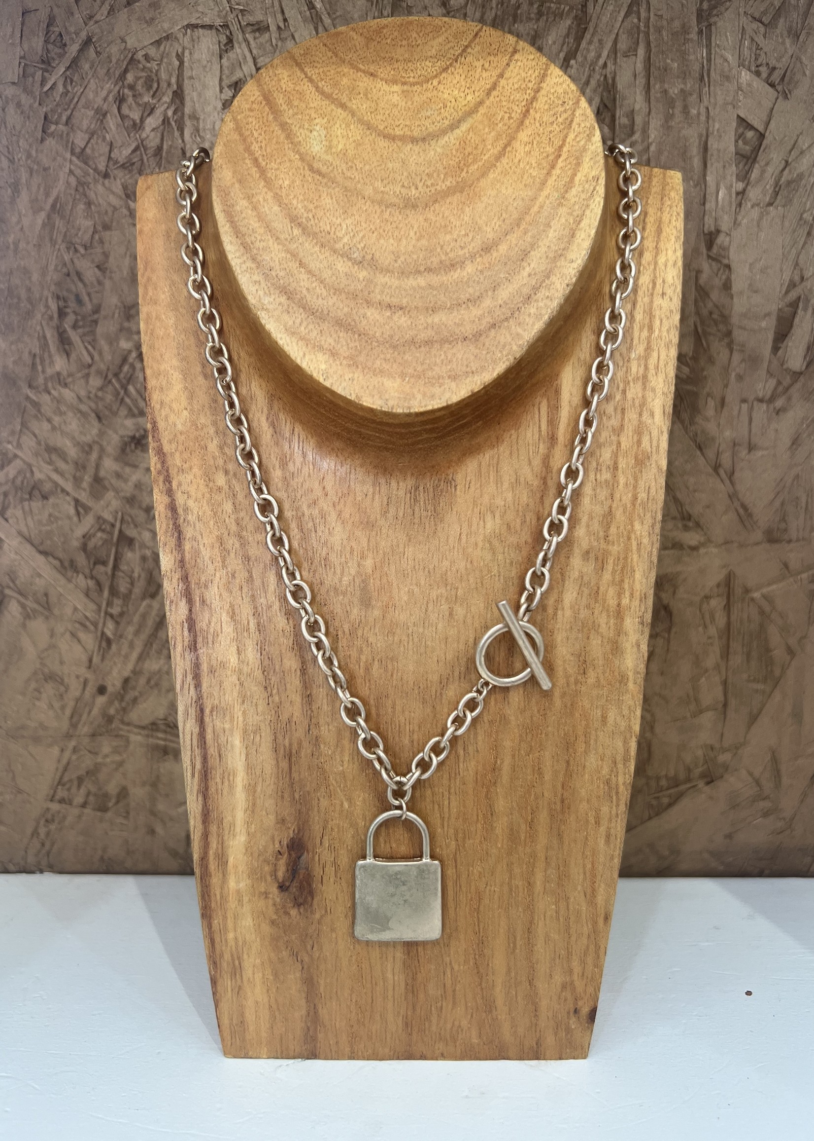toggle lock necklace