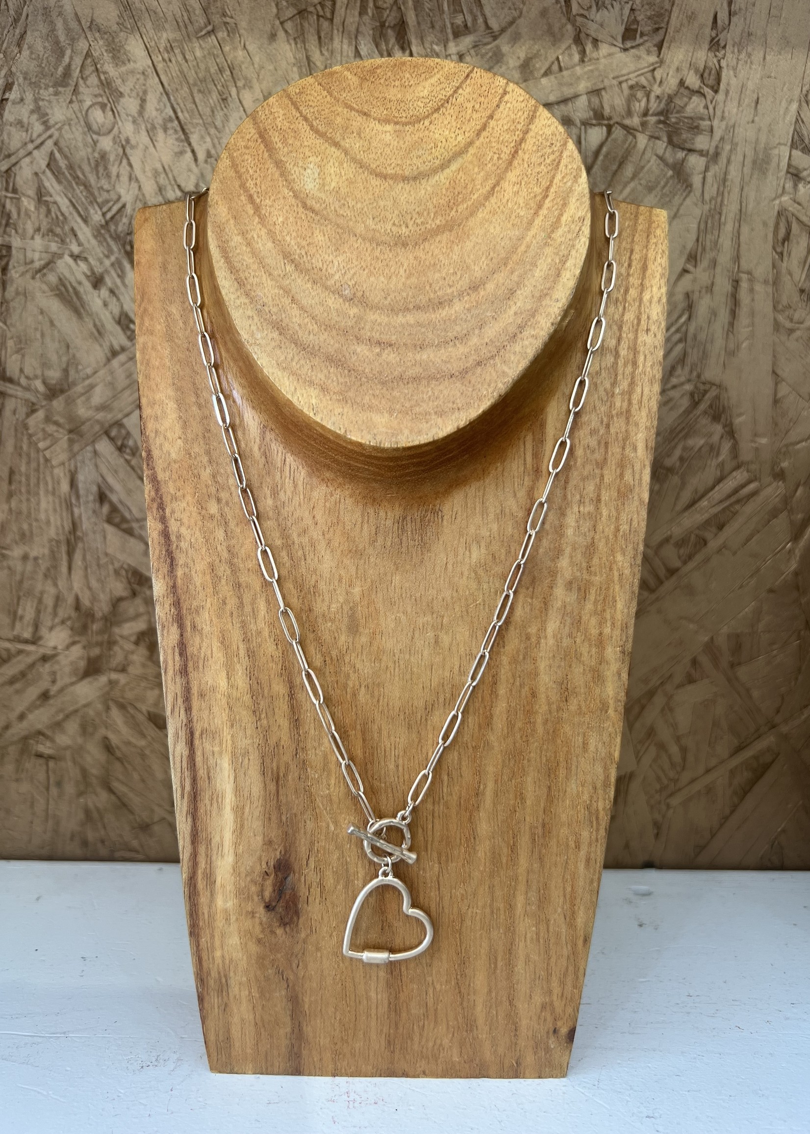 heart/toggle necklace