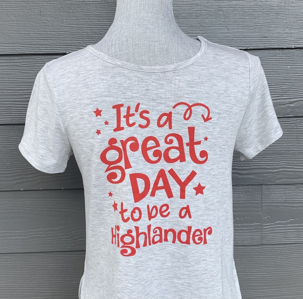 Athletic Works Girls SS Tee Its a great Day to be a  Highlander 21