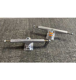 Independent Independent 215 Stage 11 Standard Silver Trucks (set of 2)