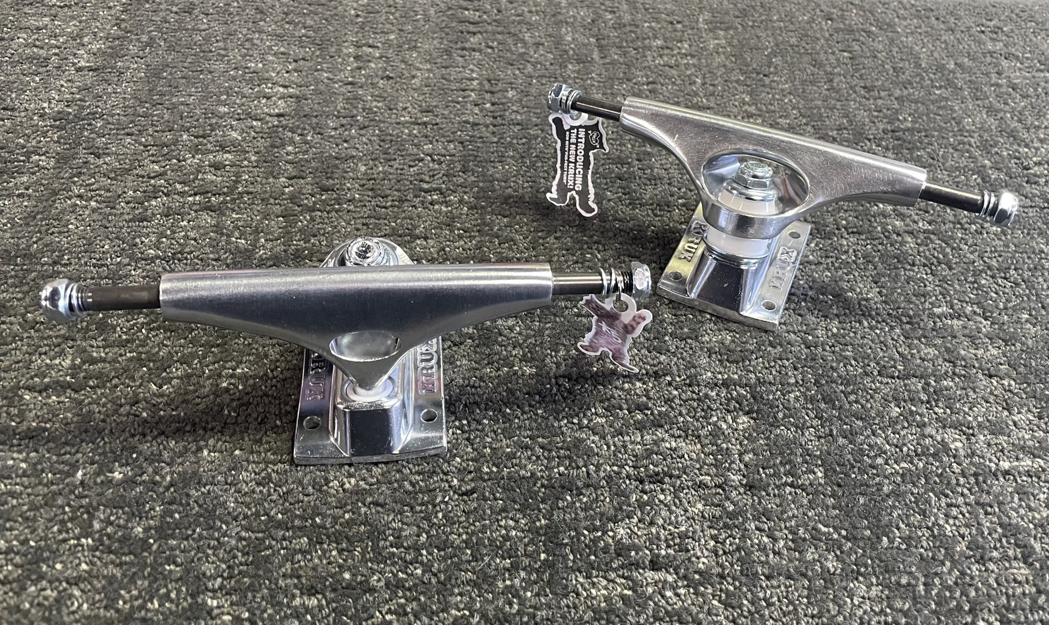 Krux K5 7.6 Polished Silver Trucks (set of 2) FA SKATES