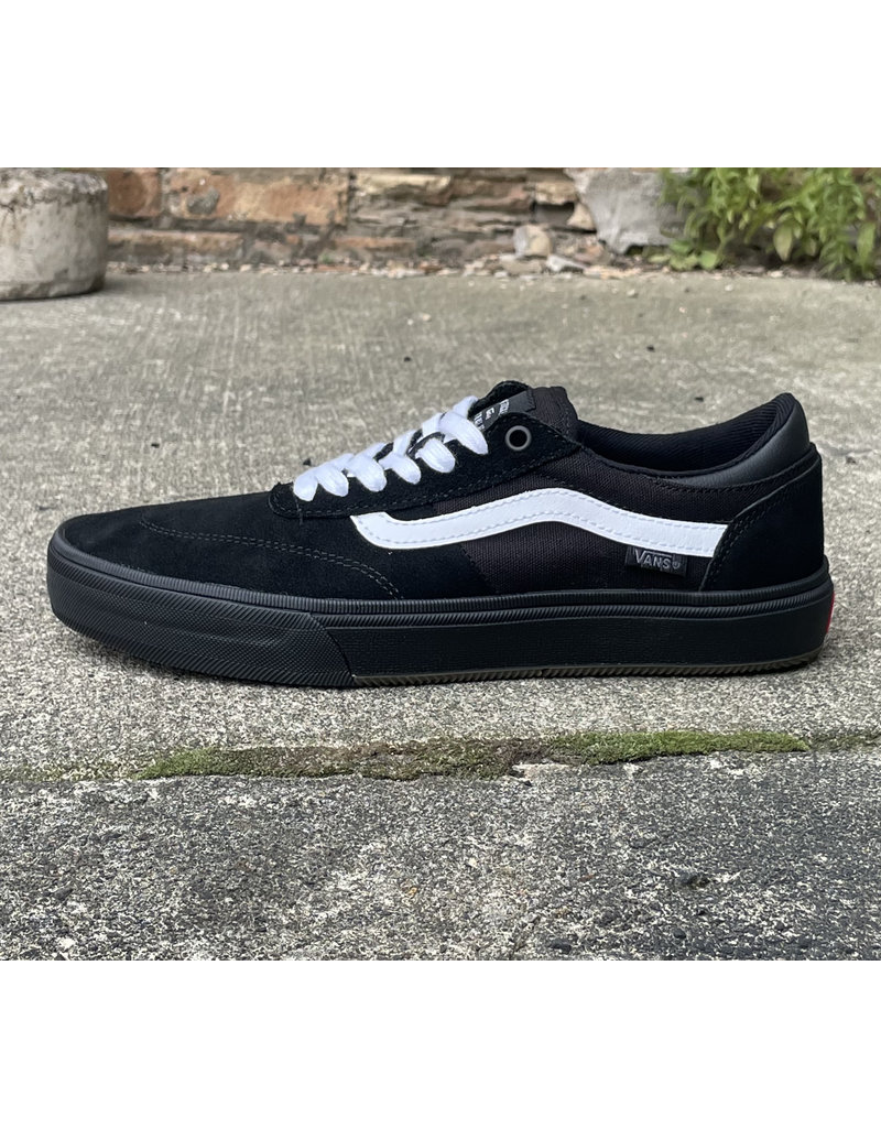 Vans Vans Gilbert Crockett - Blackout (size 3.5 or 5)