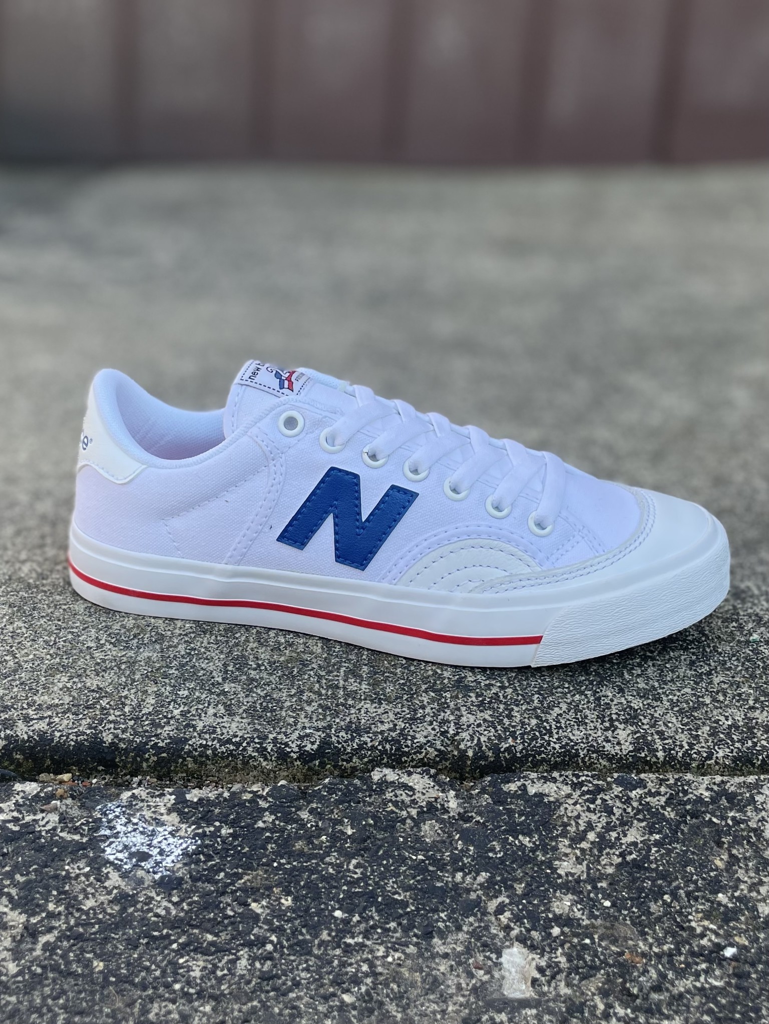 NB Numeric 212 - White/Blue