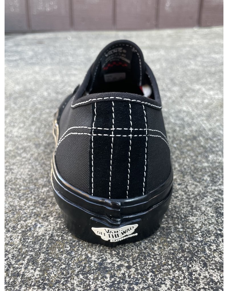 Black authentic top vans size 8