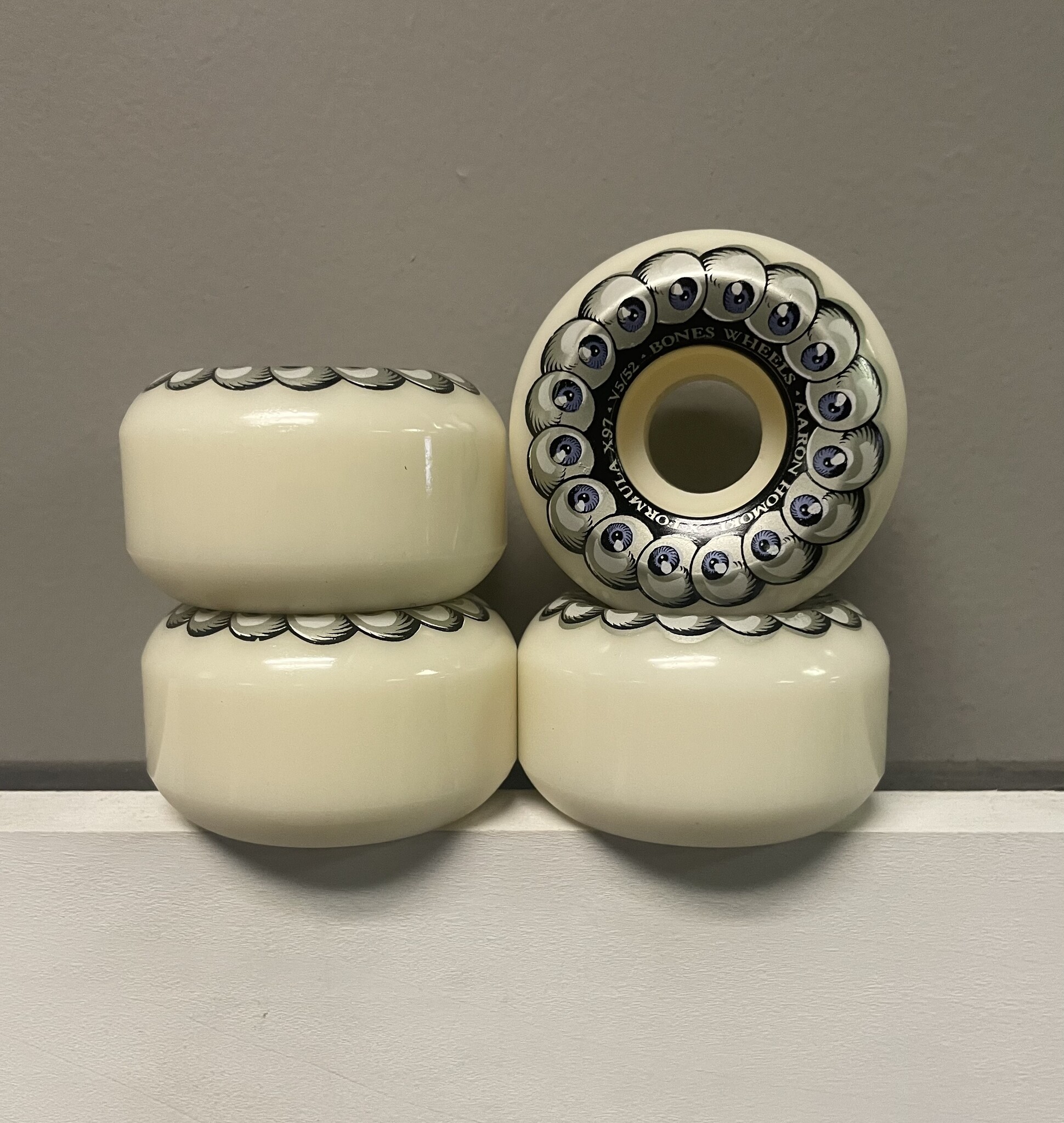 Bones XFormula Jaws Vision Quest 52mm V5 97a Whees (set of 4) FA SKATES