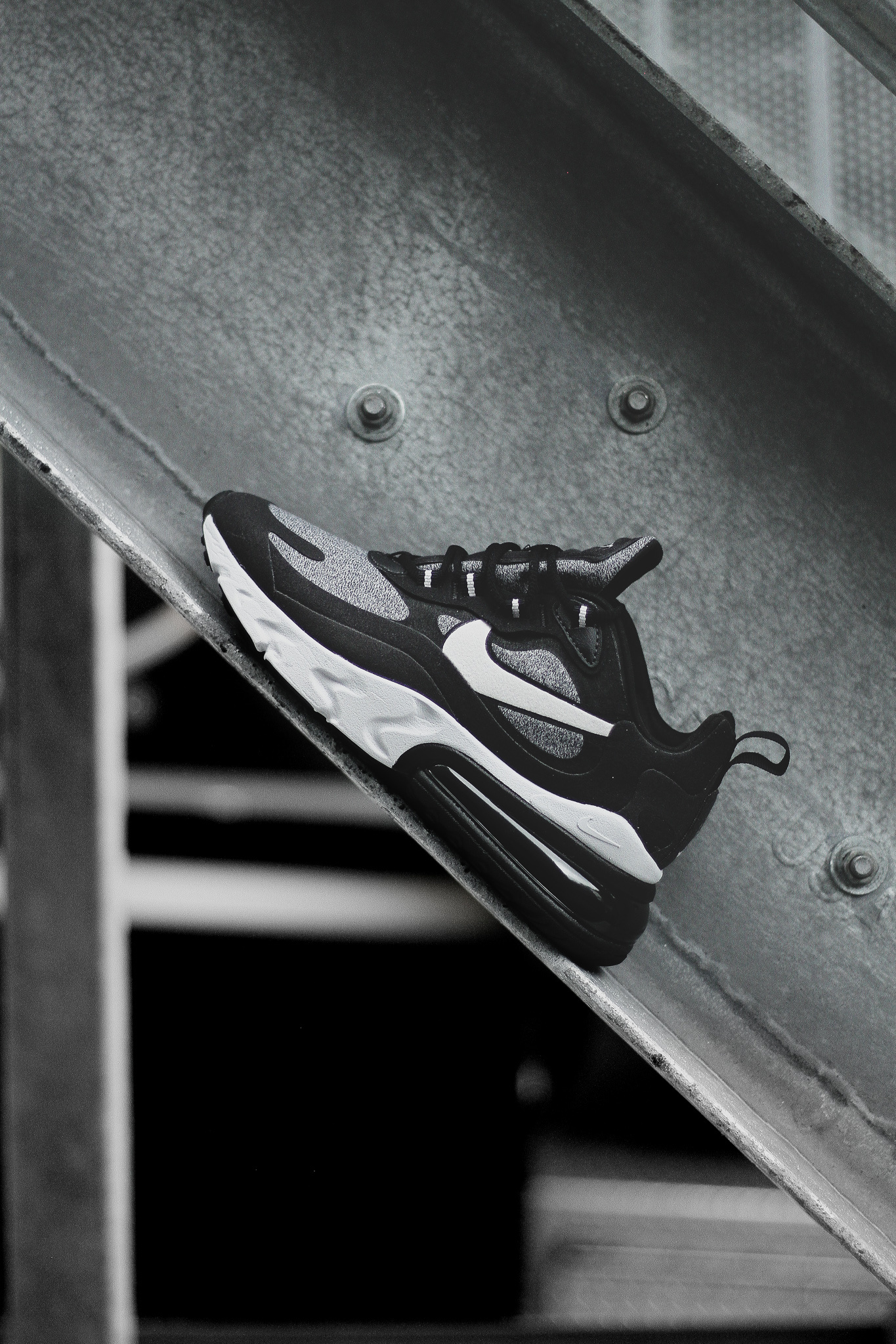 Buy Air Max 270 React Black Vast Grey Off Noir Off 76 Free Delivery