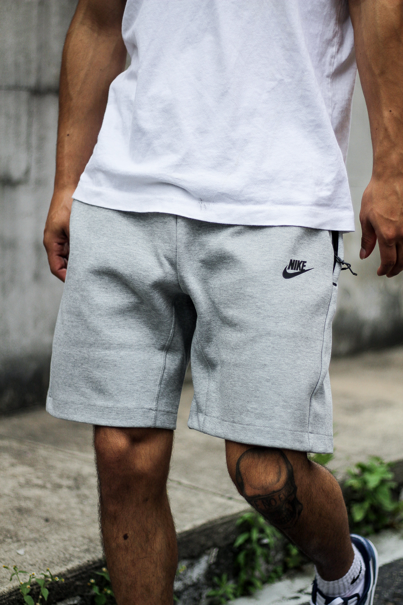 nike tech shorts grey