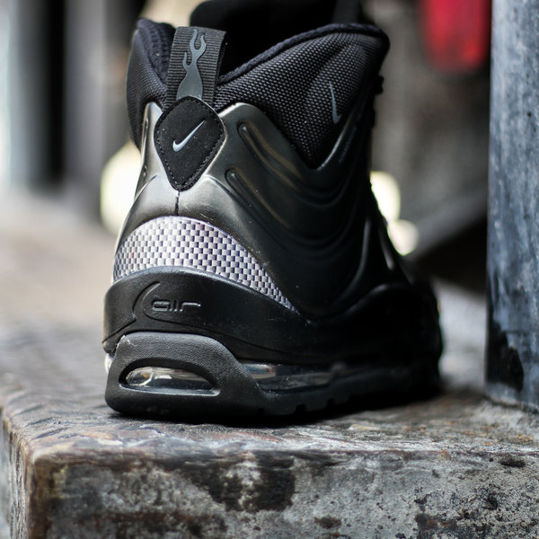 air bakin foamposite nike boots