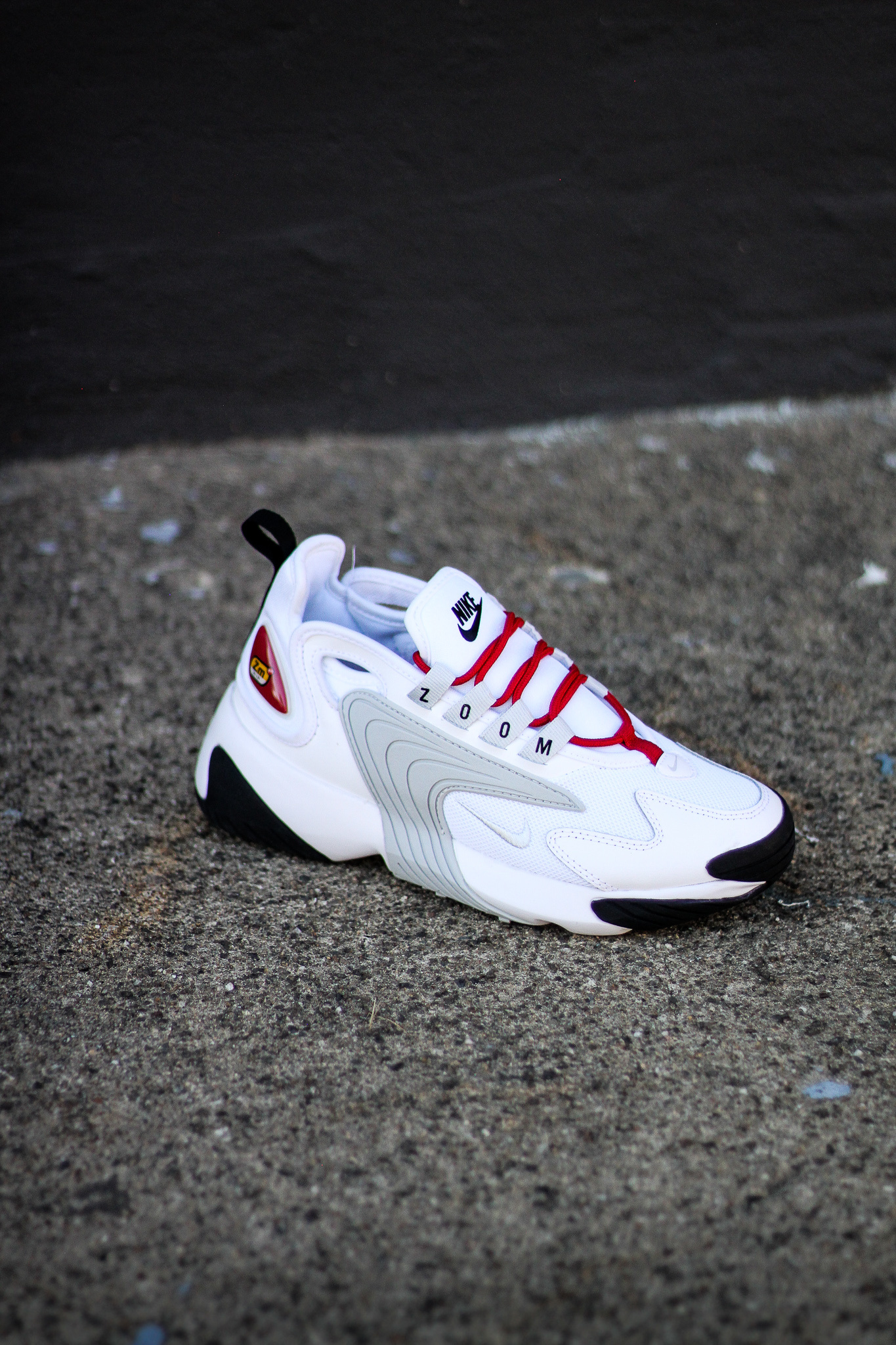 nike zoom 2k white and red