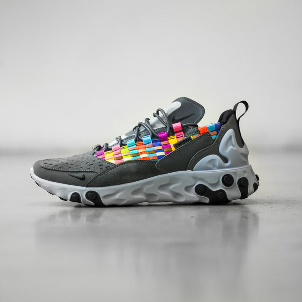 nike sportswear react nike sportswear react