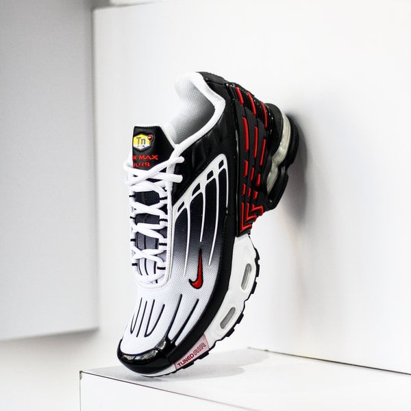 red black and gray air max