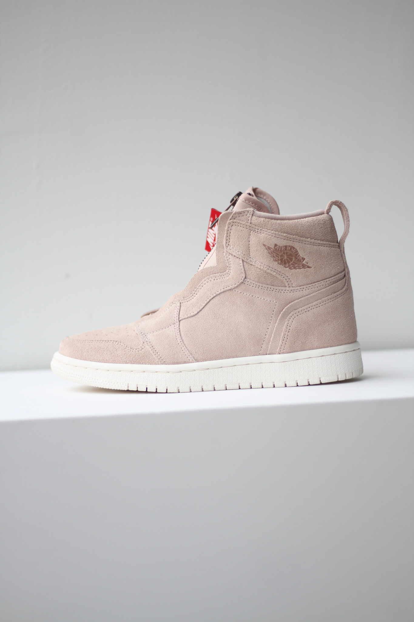 wmns air jordan 1 high zip