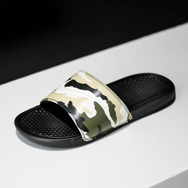 nike benassi jdi camo