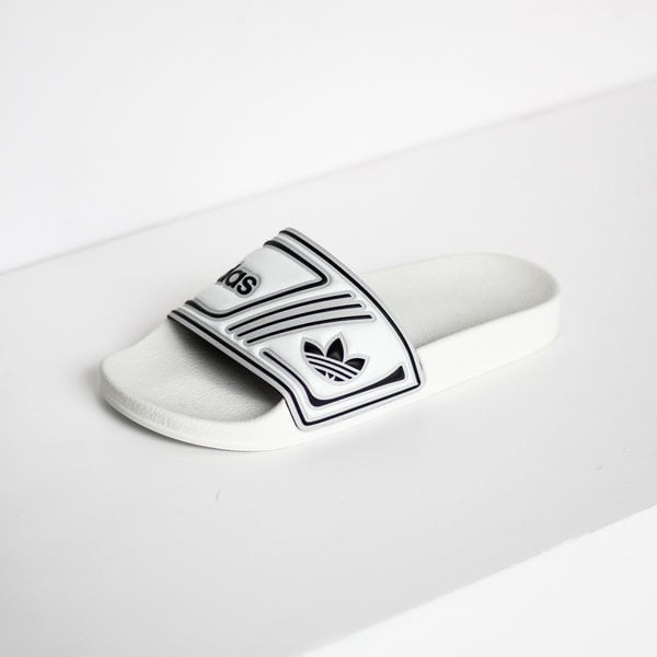 adidas adilette cloud