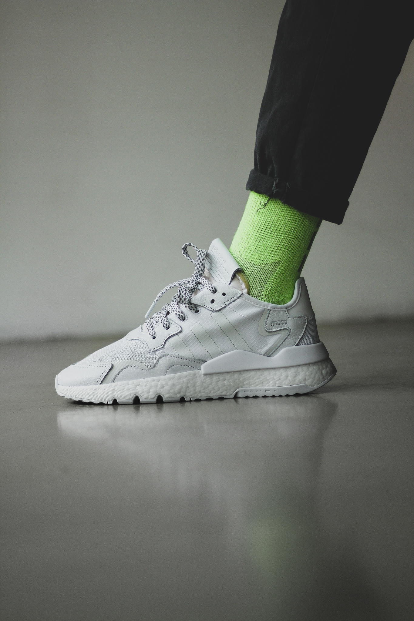 adidas nite jogger cloud white