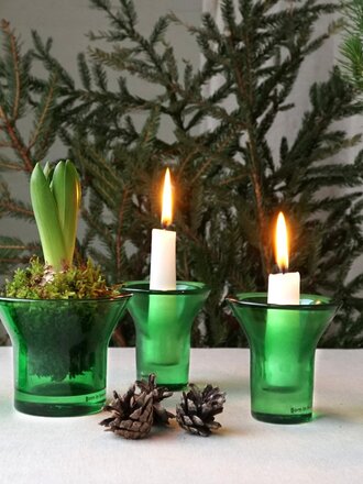 Born in Sweden- Born in Sweden- Bougeoirs à réchaud en verre coloré « LUMI »