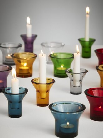 Born in Sweden- Born in Sweden- Bougeoirs à réchaud en verre coloré « LUMI »