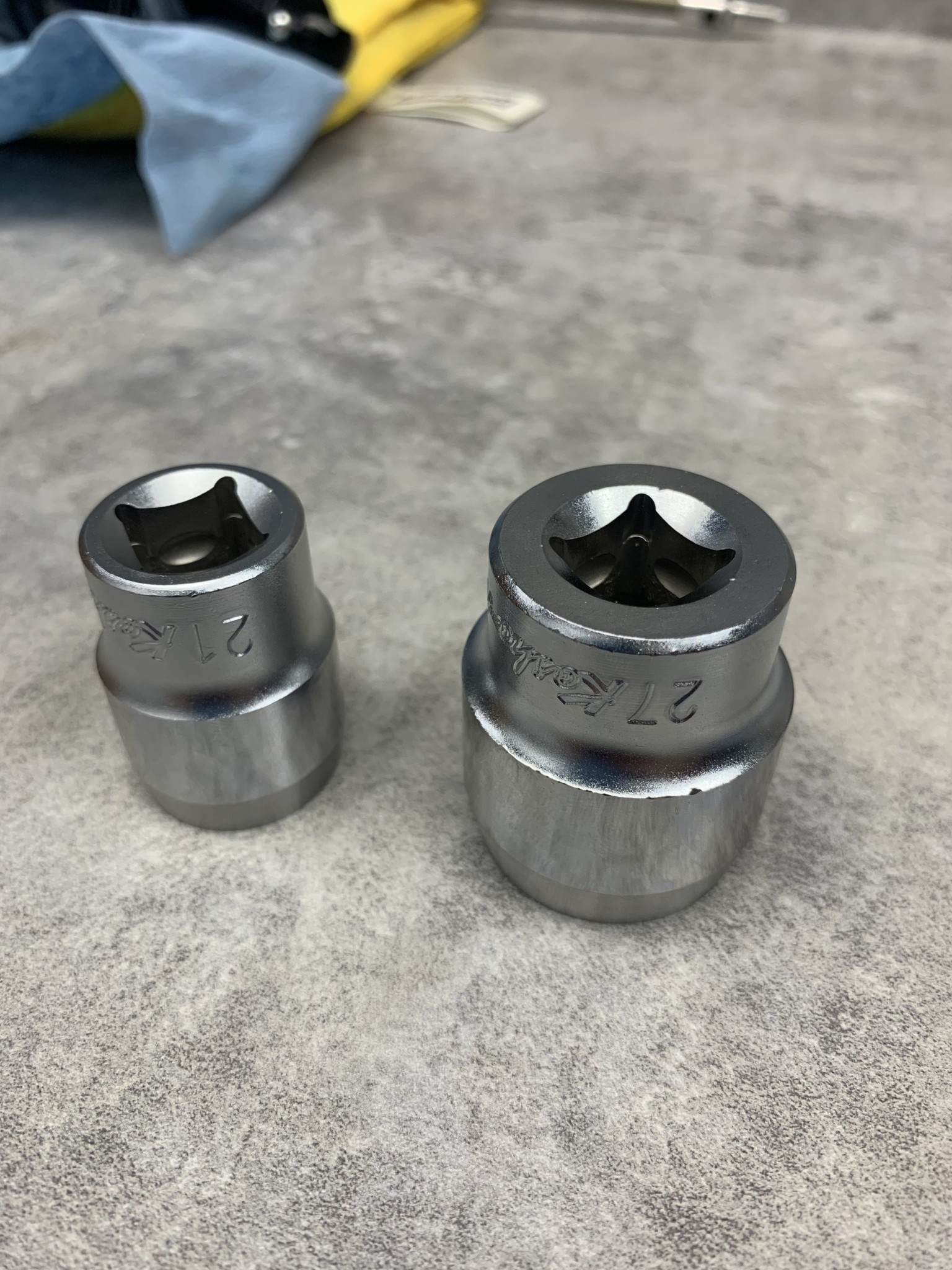 ZFC159-R 21mm shallow socket metal