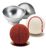 WILTON WILTON 3-D SPORTS BALL PAN SET 2105-6506