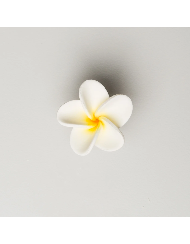 SUGAR FLOWER FRANGIPANI WHITE 1.5"