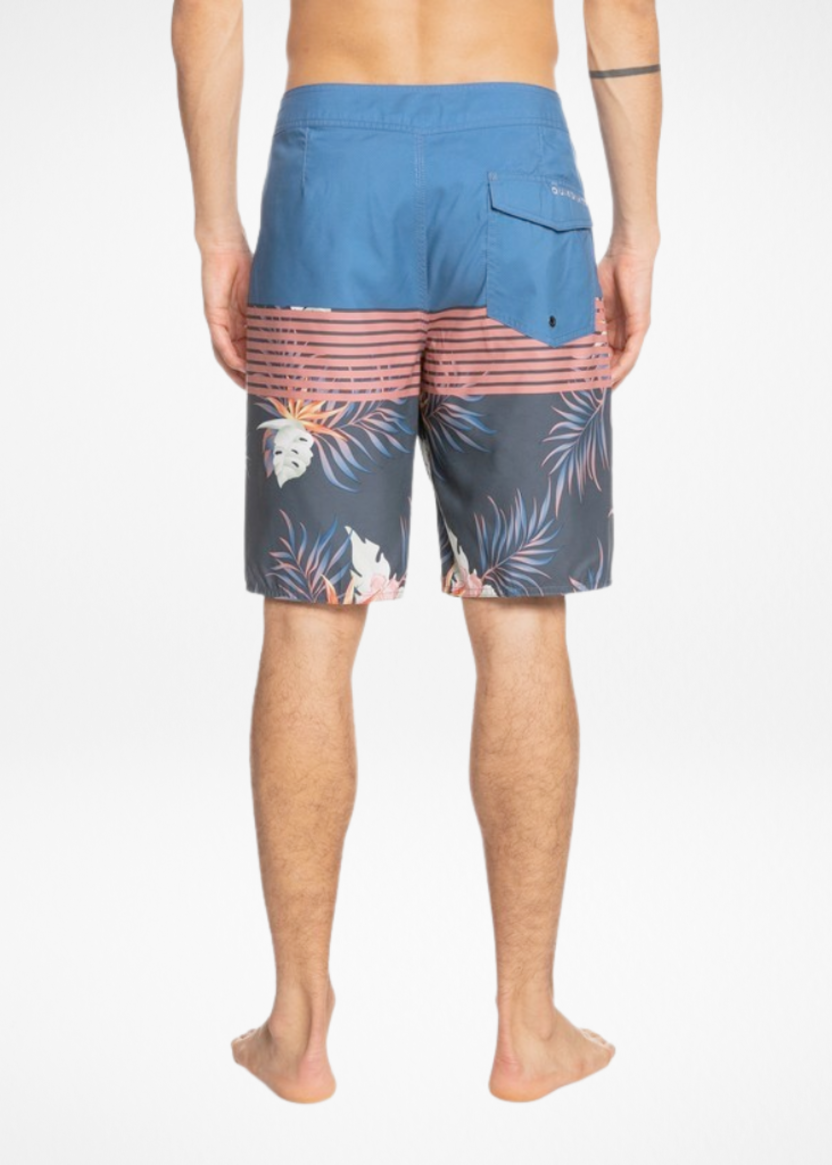 21 QUIKSILVER M EVERYDAY DIVISION SHORT 20"