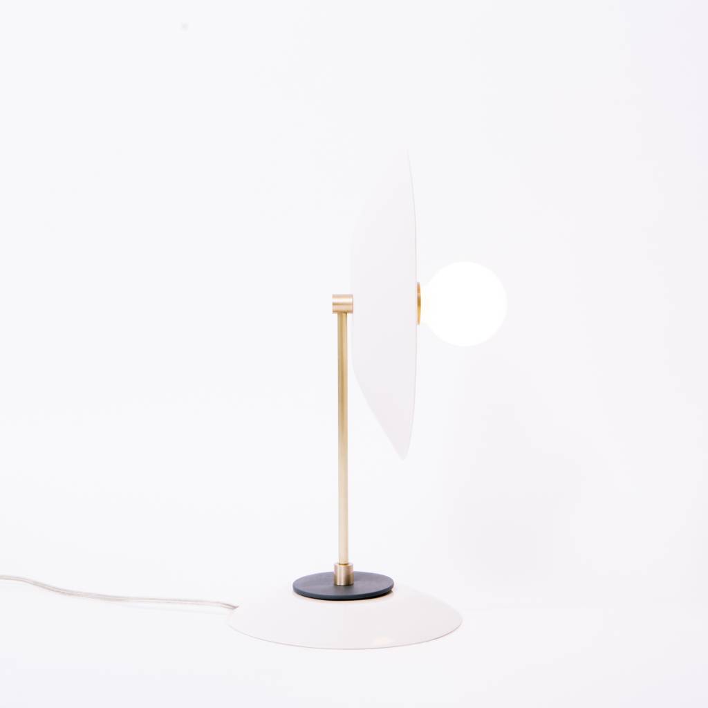 Sarah Cihat Reis Lamp (2018)
