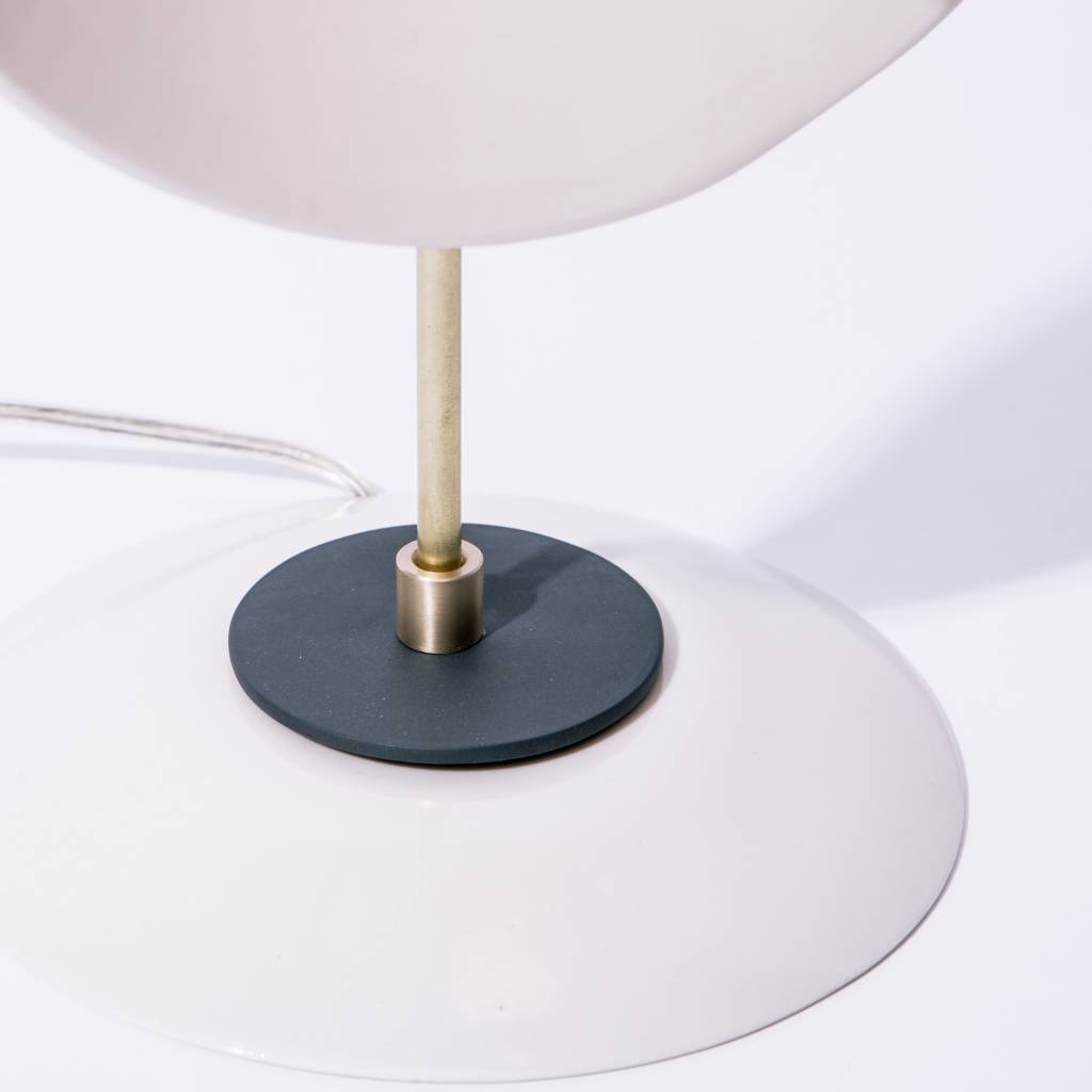 Sarah Cihat Reis Lamp (2018)
